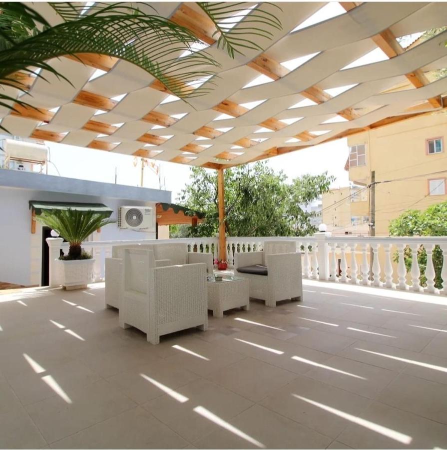 Sala Apartment'S Sarandë エクステリア 写真