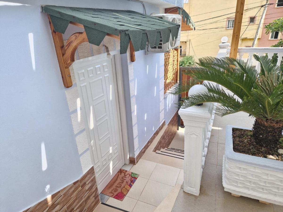 Sala Apartment'S Sarandë エクステリア 写真