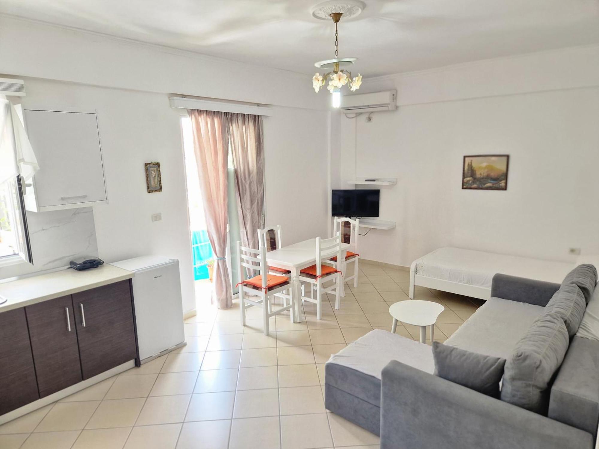 Sala Apartment'S Sarandë 部屋 写真