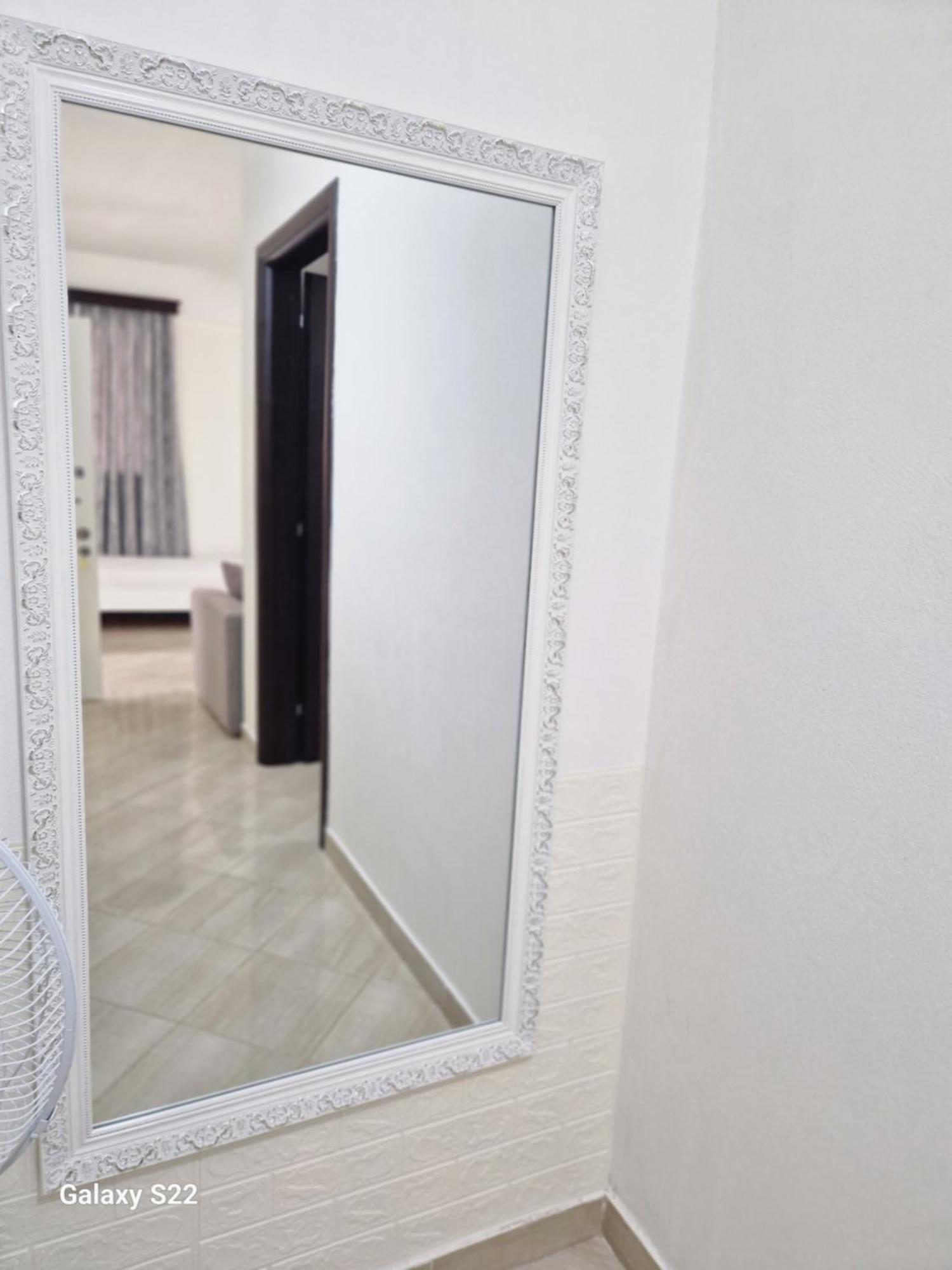 Sala Apartment'S Sarandë エクステリア 写真