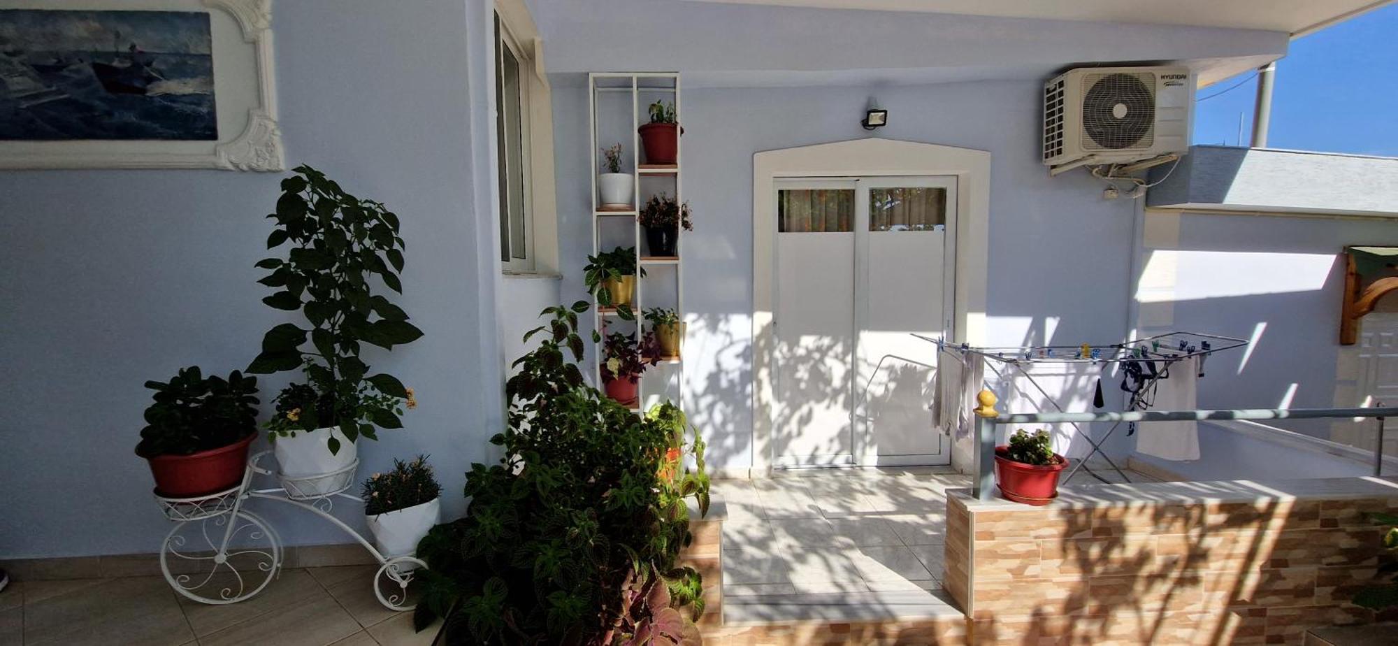 Sala Apartment'S Sarandë エクステリア 写真