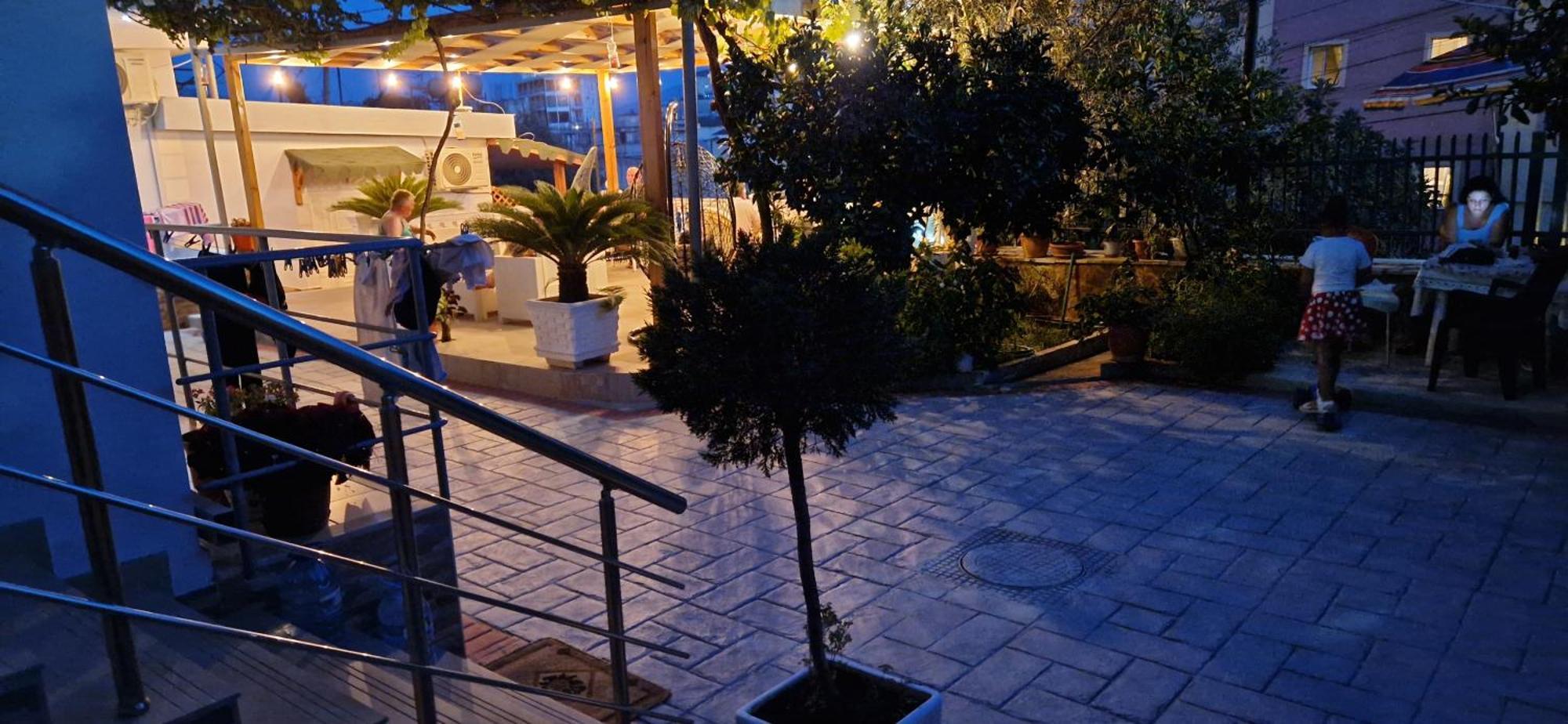 Sala Apartment'S Sarandë エクステリア 写真