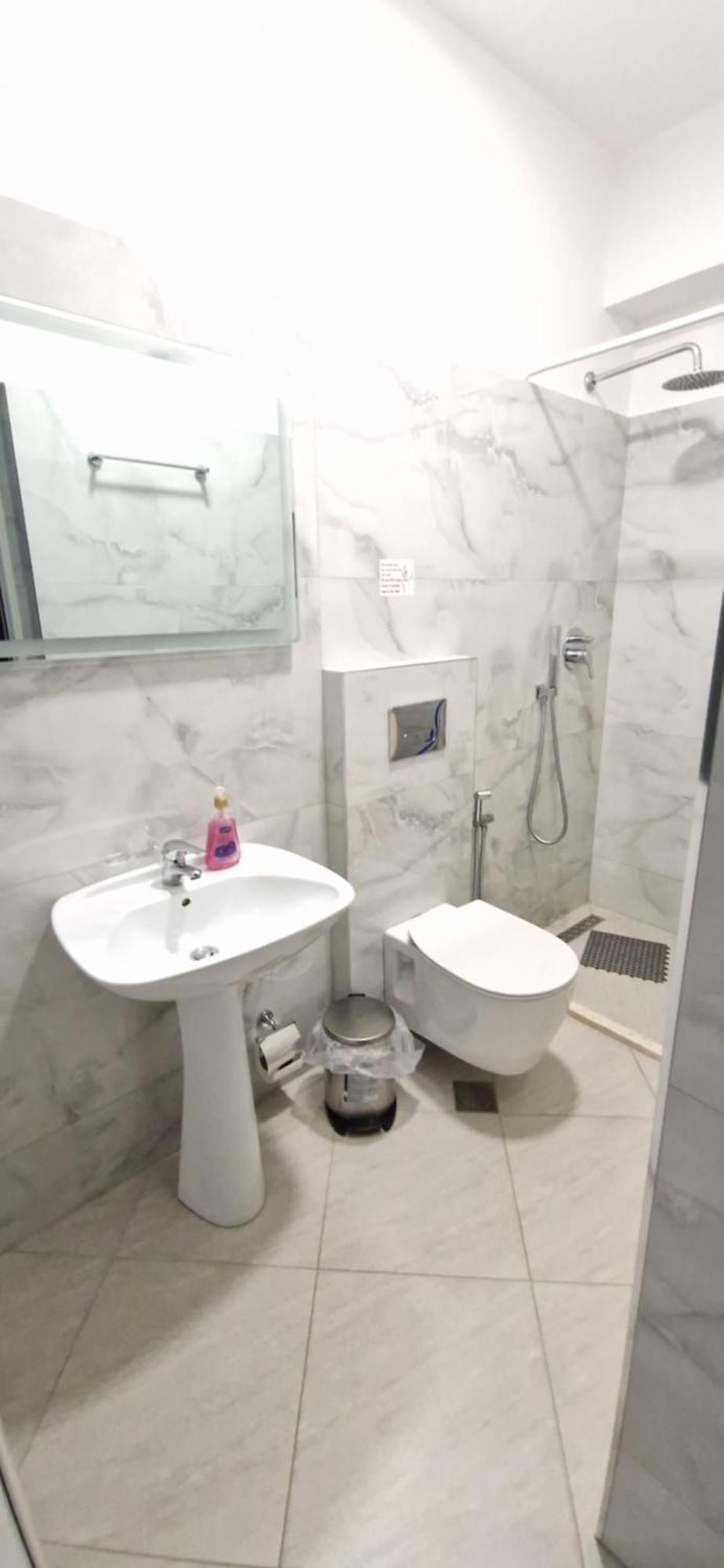 Sala Apartment'S Sarandë エクステリア 写真