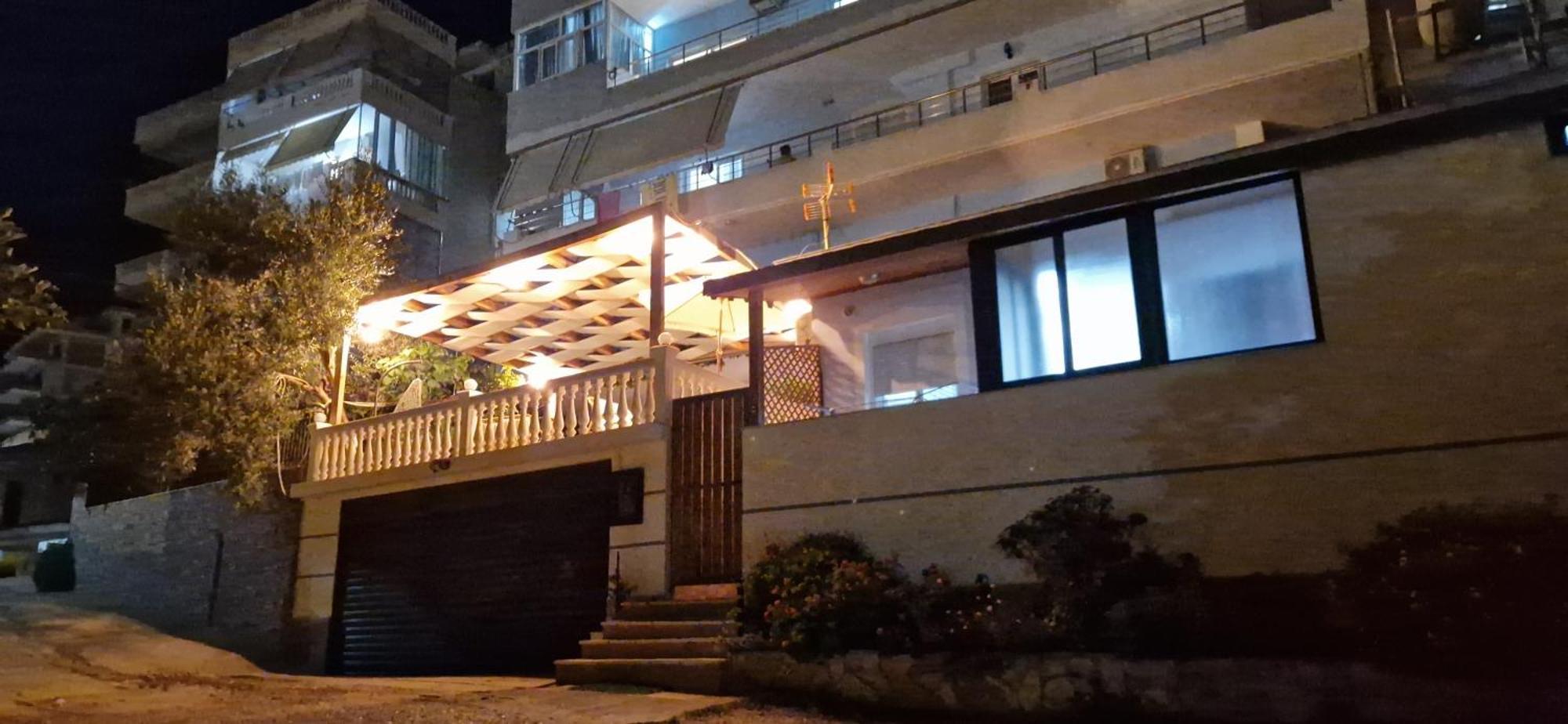 Sala Apartment'S Sarandë エクステリア 写真